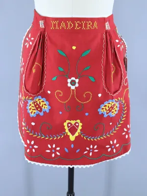 Vintage 1950s Half Apron / Madeira Red Folk Flowers / Rosa D'Ouro