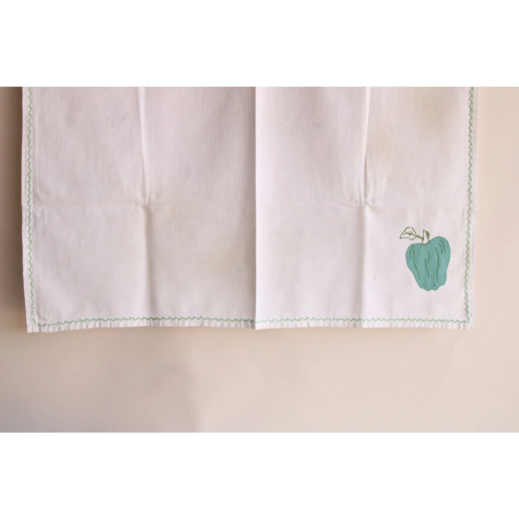 Vintage 1950s Tablecloth or Towel with Apple Applique