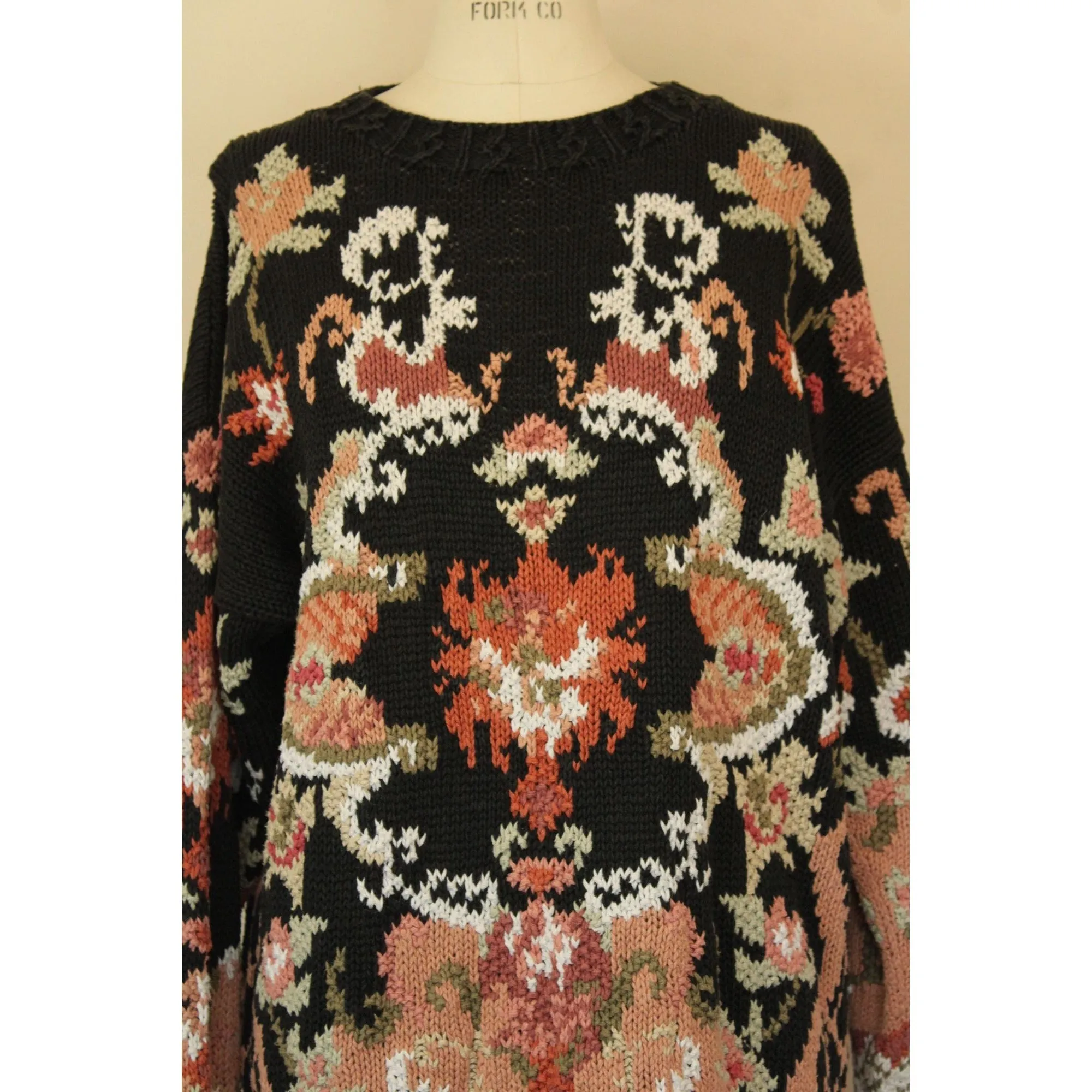 Vintage 1990s Crystal-Kobe Black Knit Floral Pattern Sweater