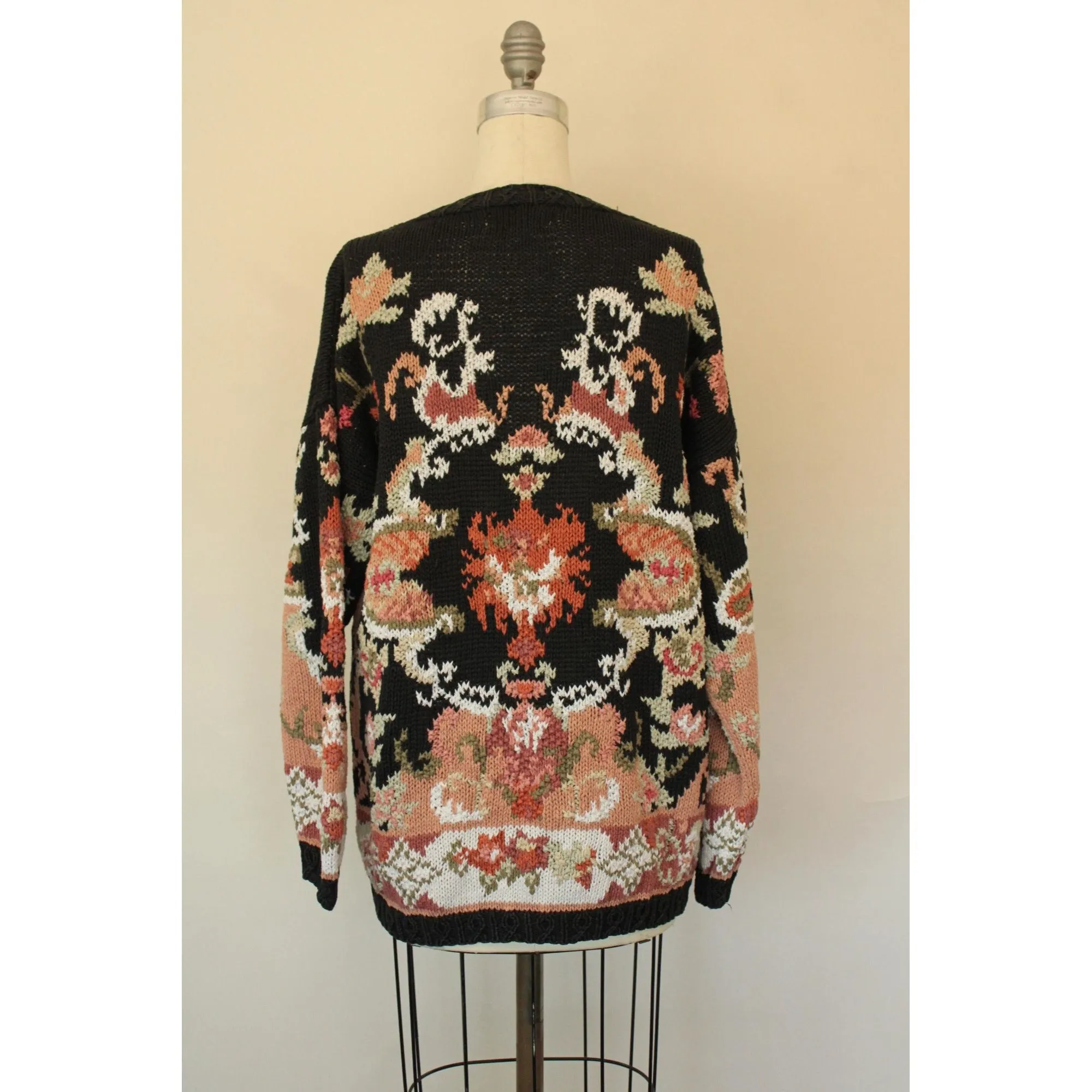 Vintage 1990s Crystal-Kobe Black Knit Floral Pattern Sweater