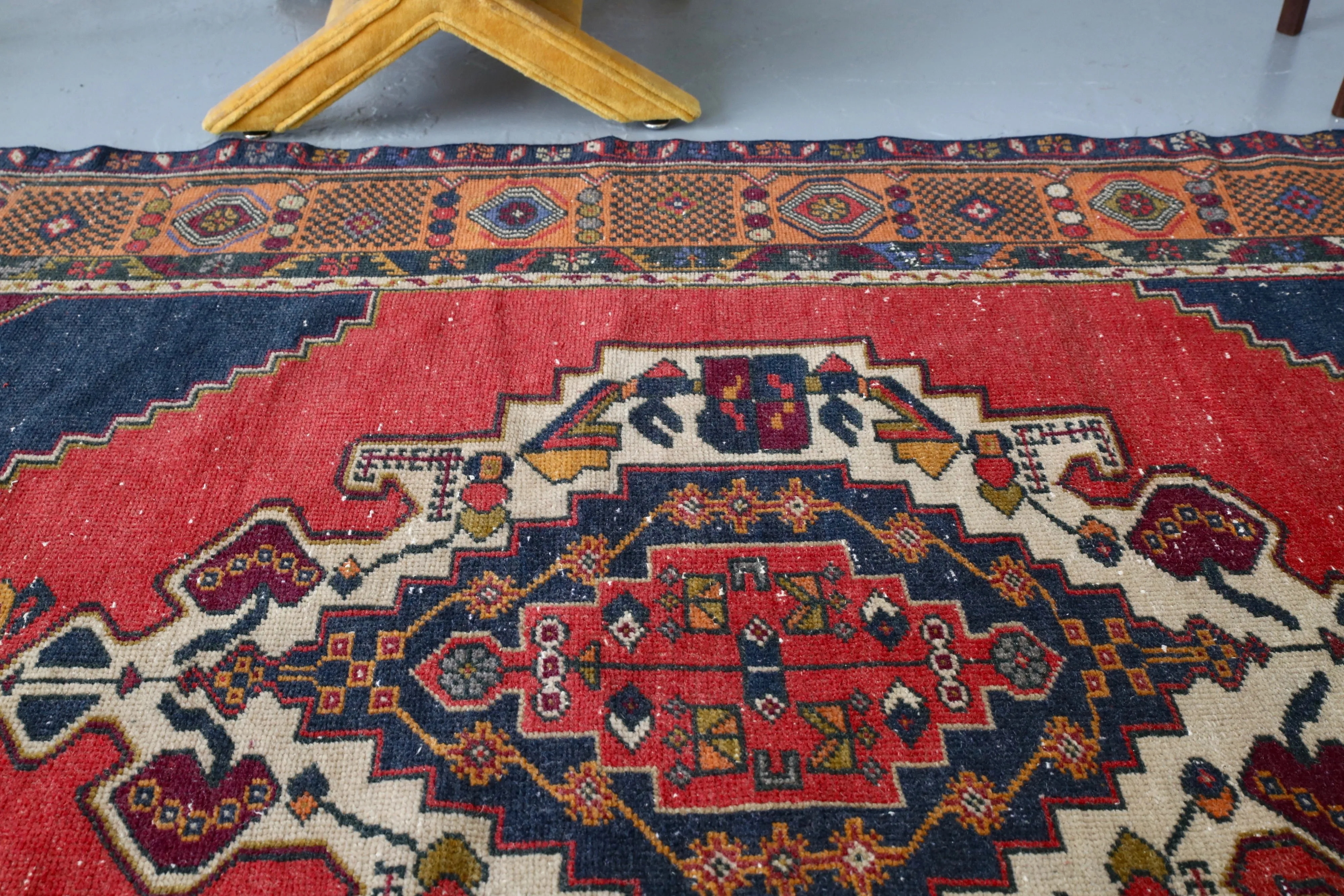 Vintage Anatolian Rug 4.3ftx7ft