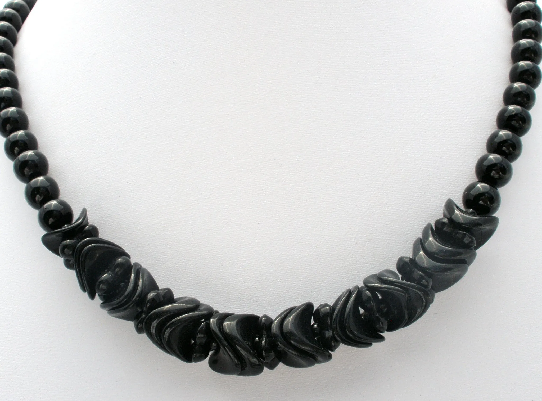 Vintage Black Glass Bead Necklace 19"