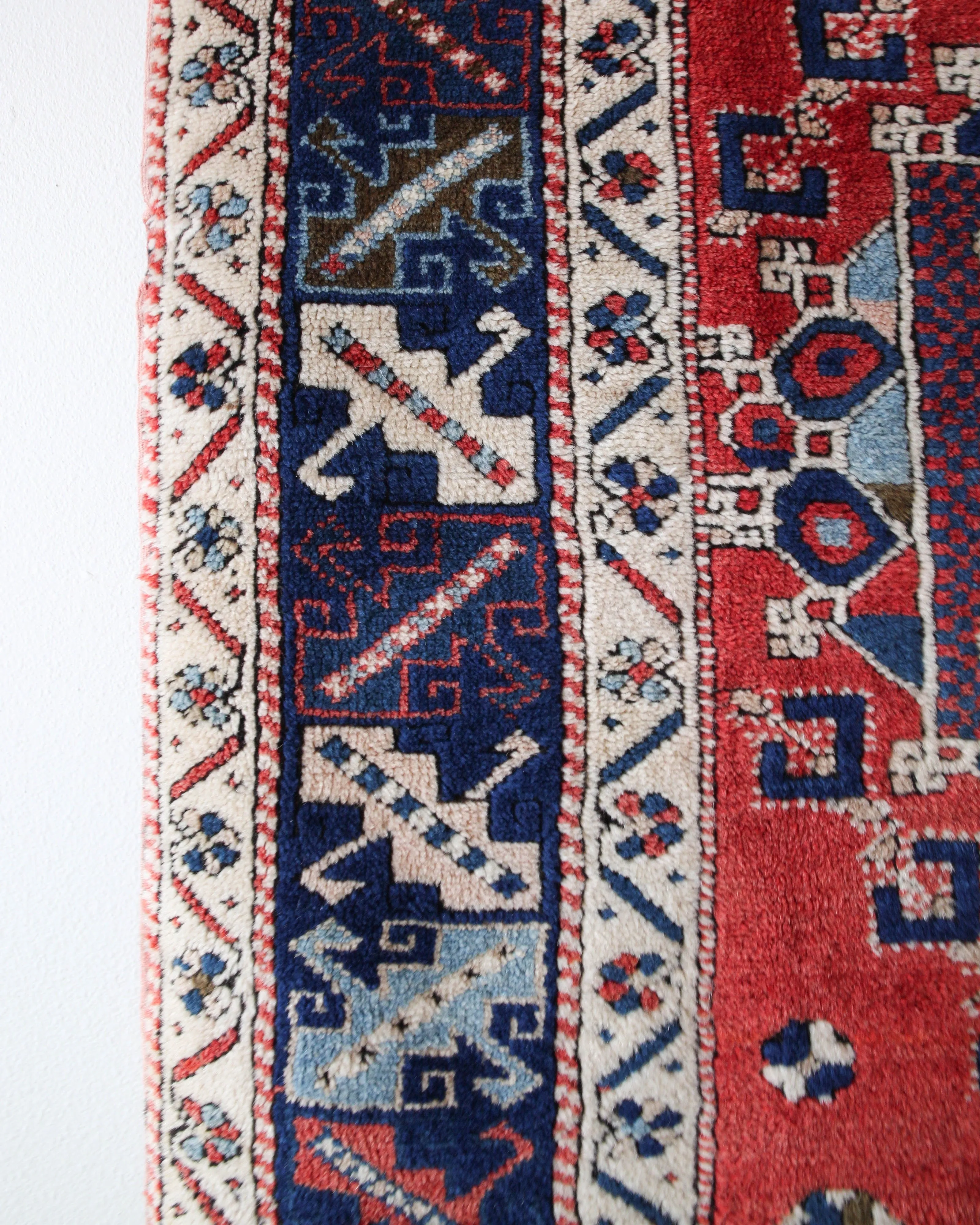 Vintage Canakkale Rug 4'10"x7'10"