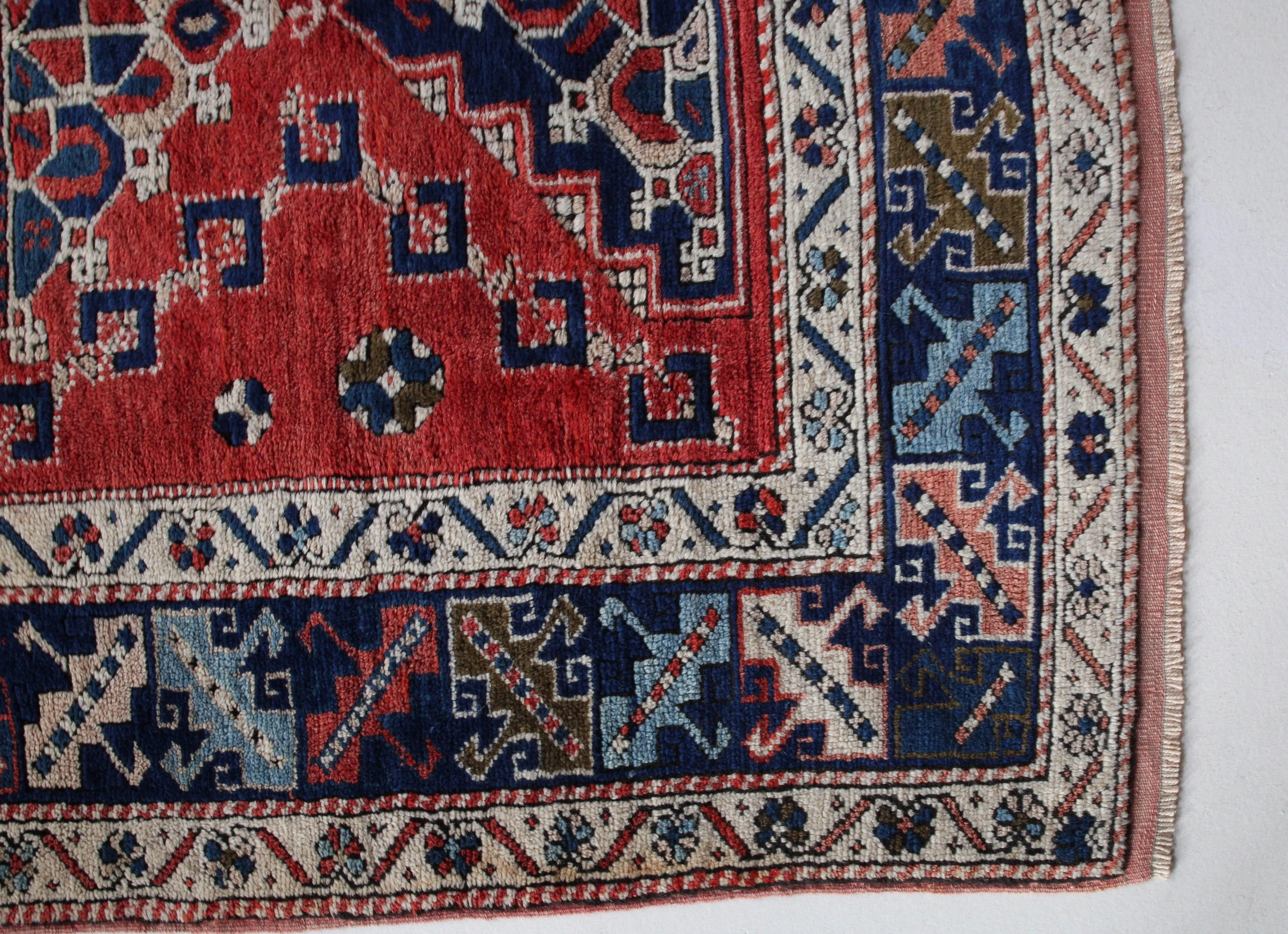 Vintage Canakkale Rug 4'10"x7'10"