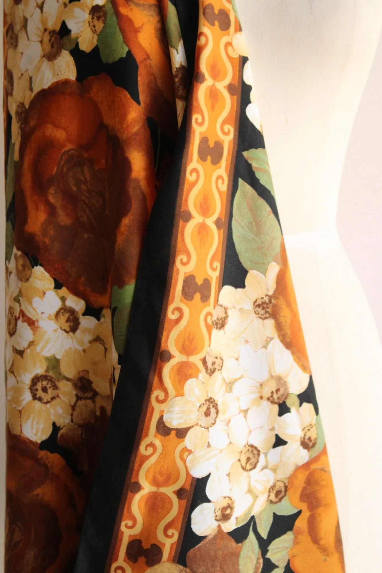 Vintage Elaine Gold Autumn Flowers Scarf