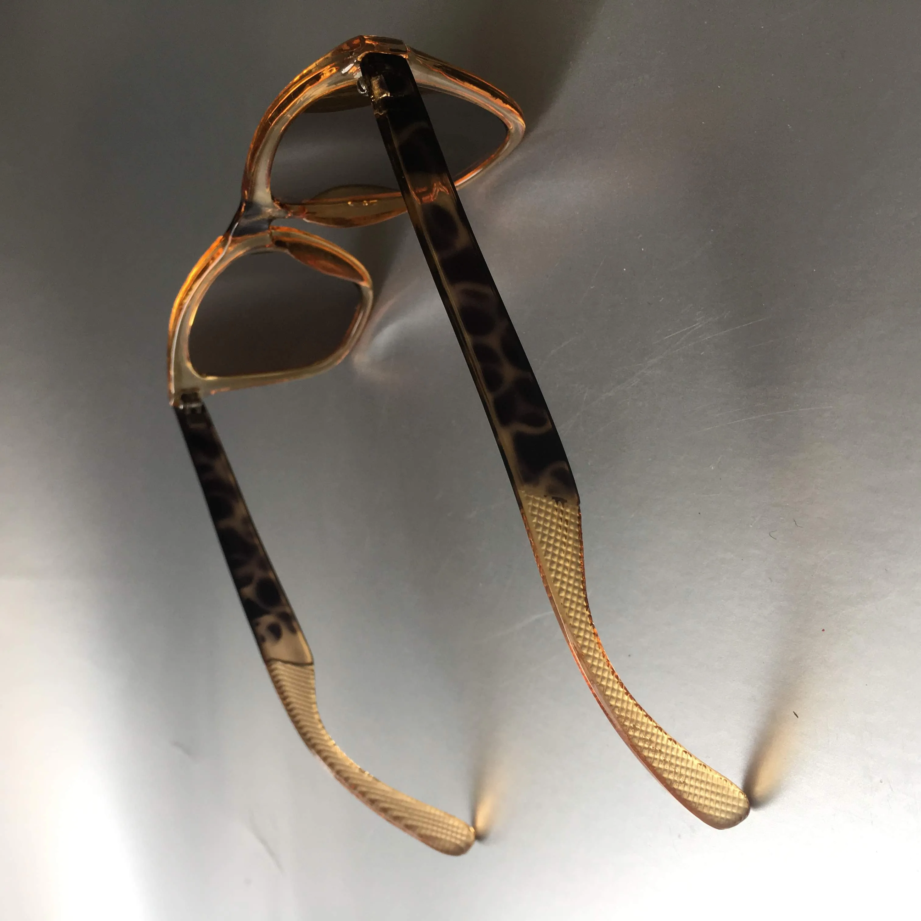 VINTAGE EYEWEAR SUNGLASSES