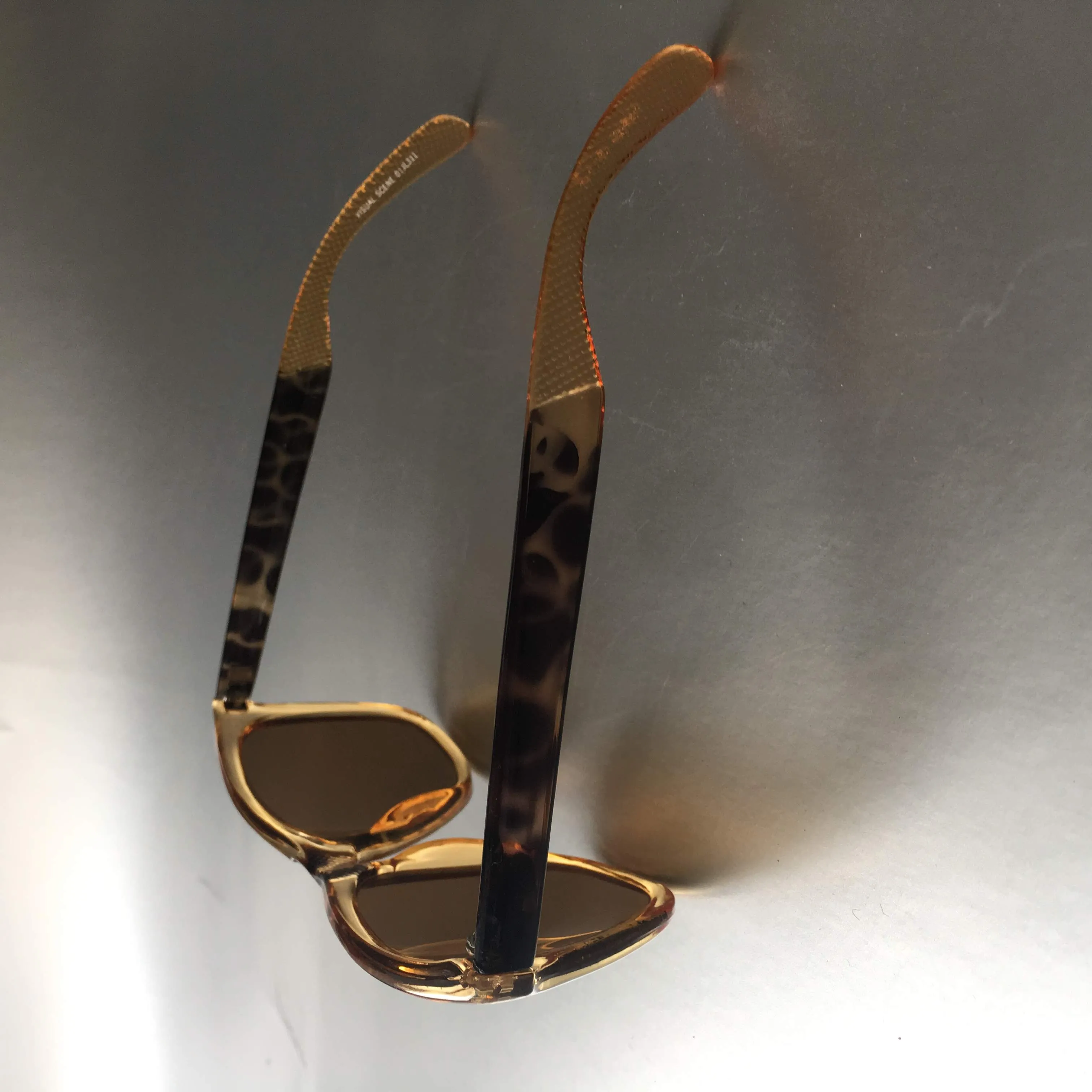 VINTAGE EYEWEAR SUNGLASSES