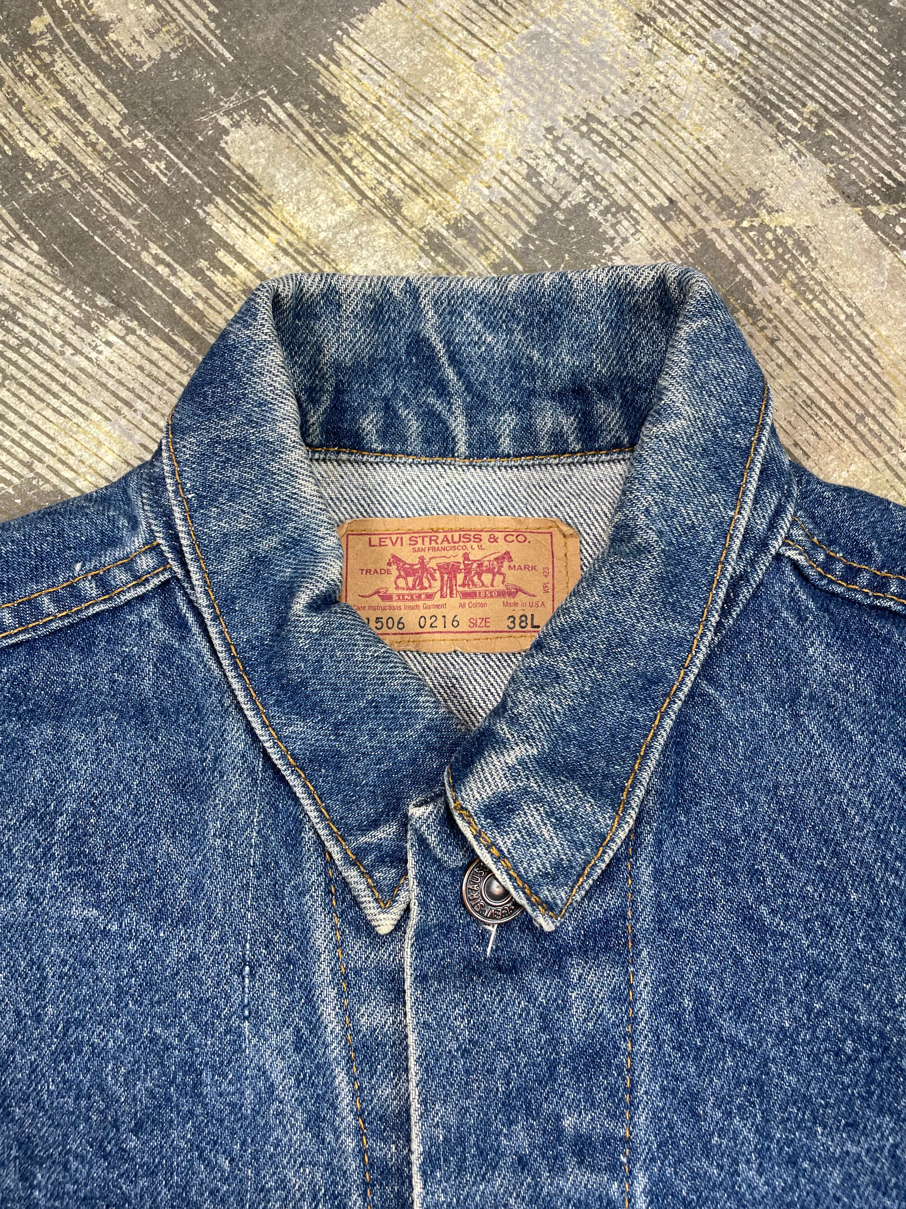 Vintage Levi Premium Wash Denim Trucker Jacket (JYJ-175)