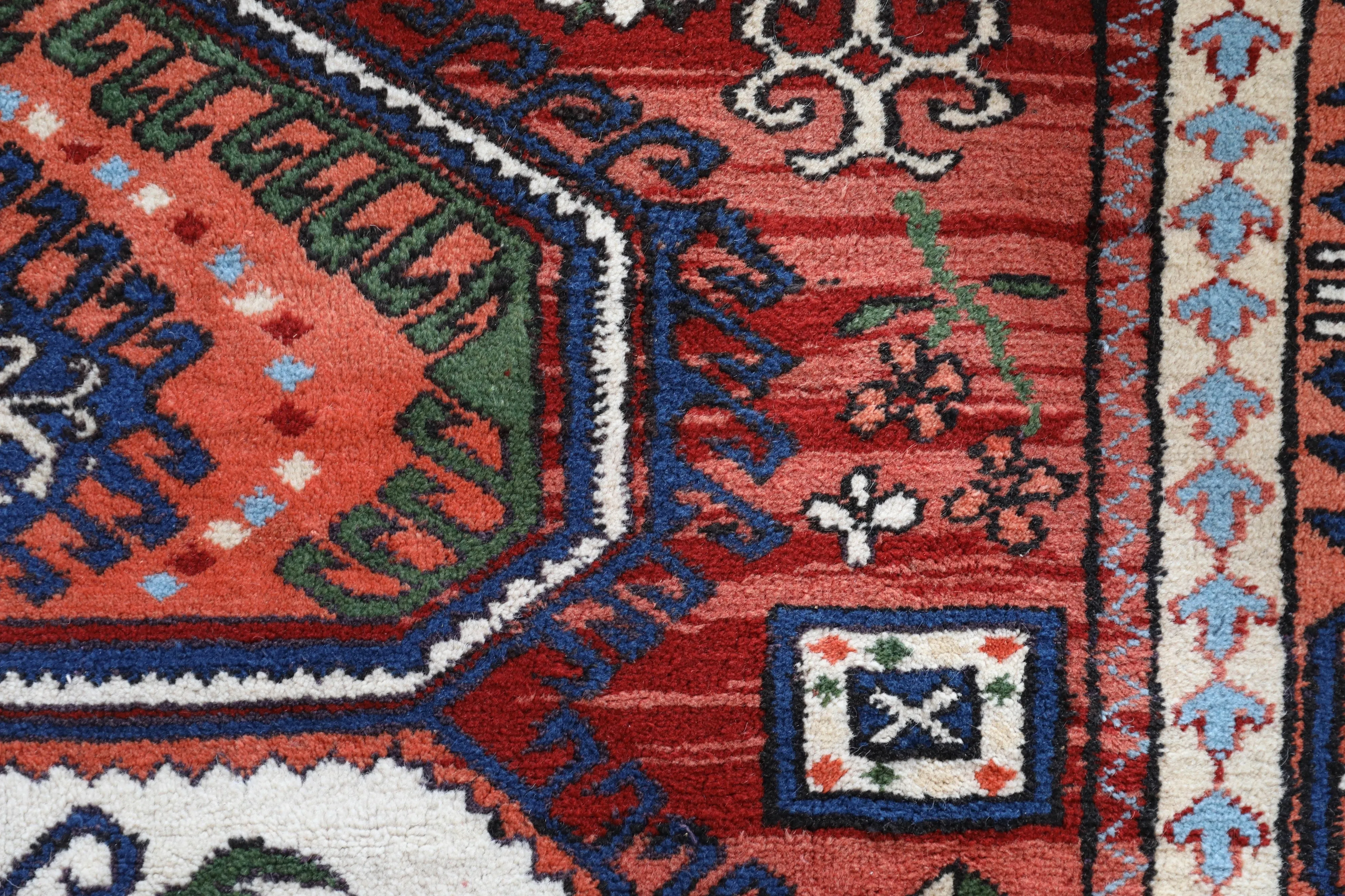 Vintage Manisa Rug 6'7"x9'5"