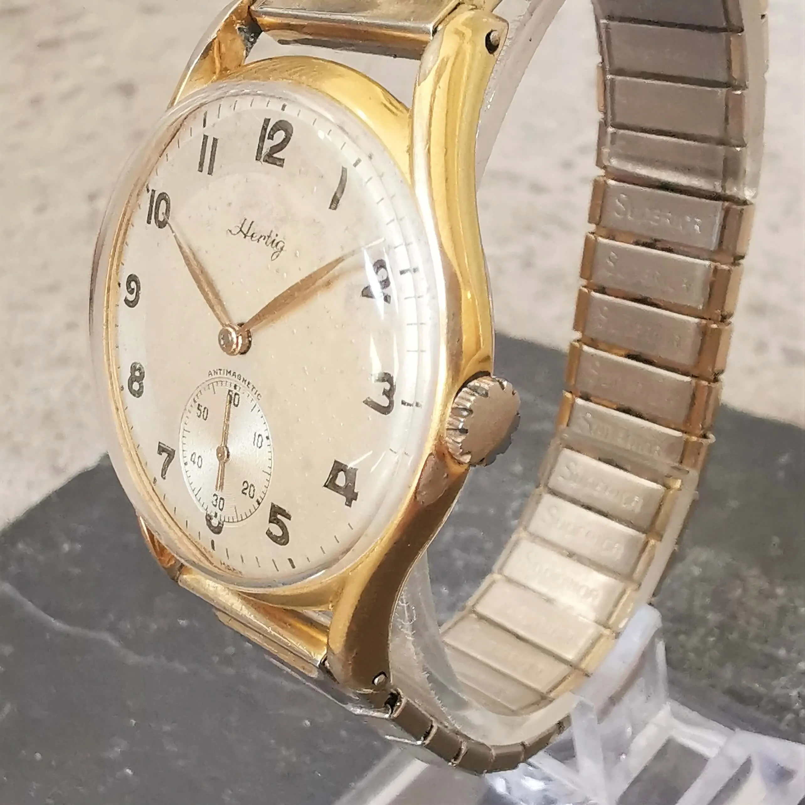 Vintage Men's Swiss-Made Hertig Mechanical Watch // Gold Plated Watch // With A Seconds Subdial