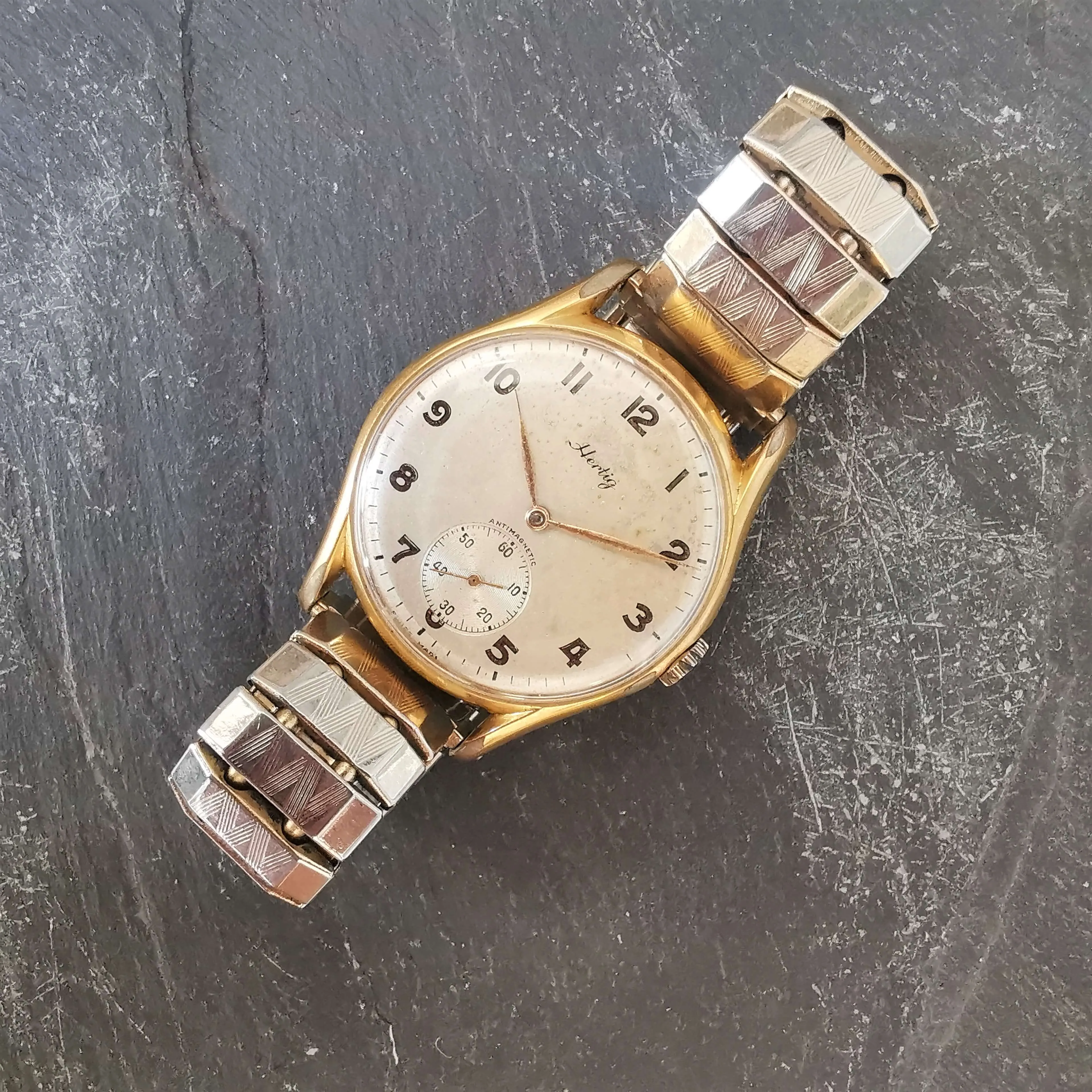 Vintage Men's Swiss-Made Hertig Mechanical Watch // Gold Plated Watch // With A Seconds Subdial