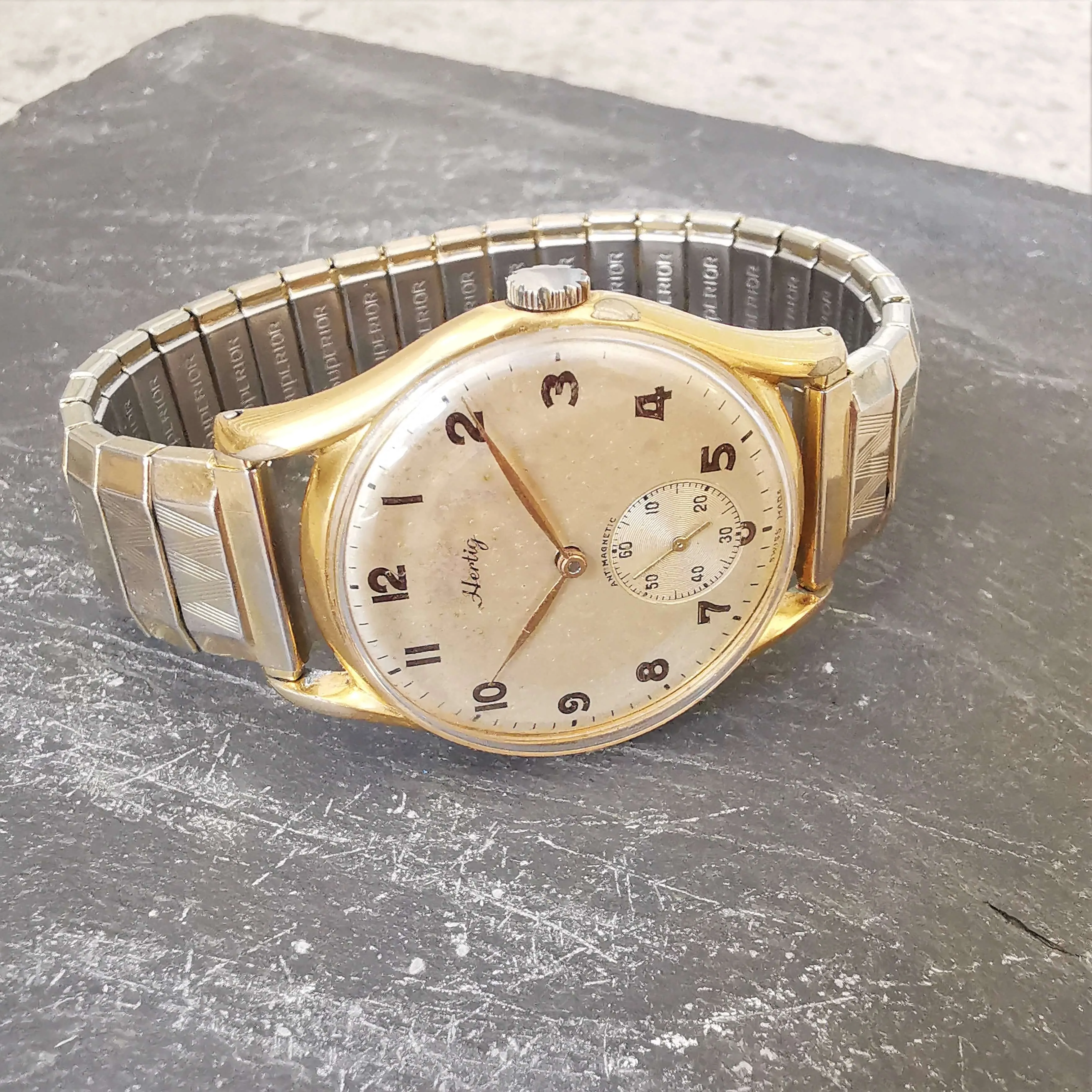 Vintage Men's Swiss-Made Hertig Mechanical Watch // Gold Plated Watch // With A Seconds Subdial