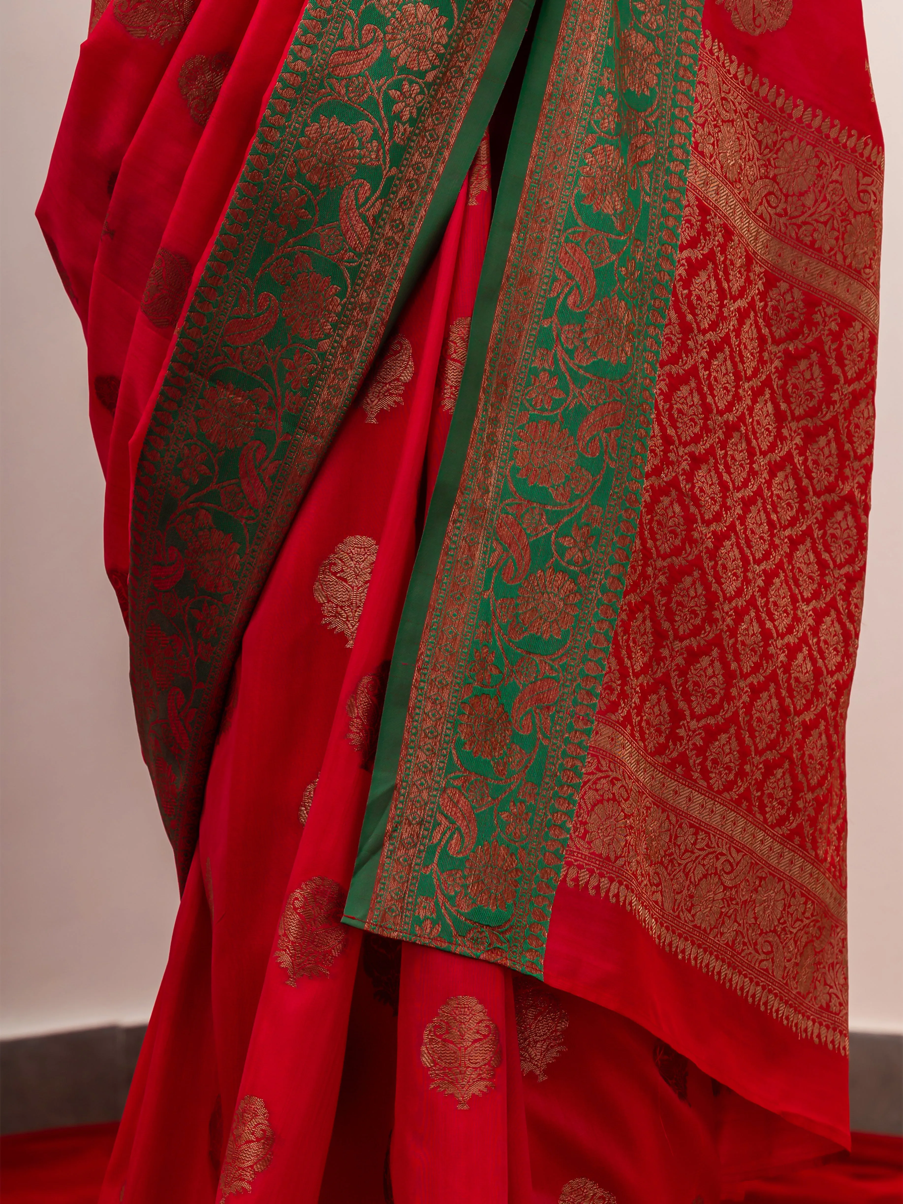 Vintage Opulence Pink and Green Saree with Blouse Fabric