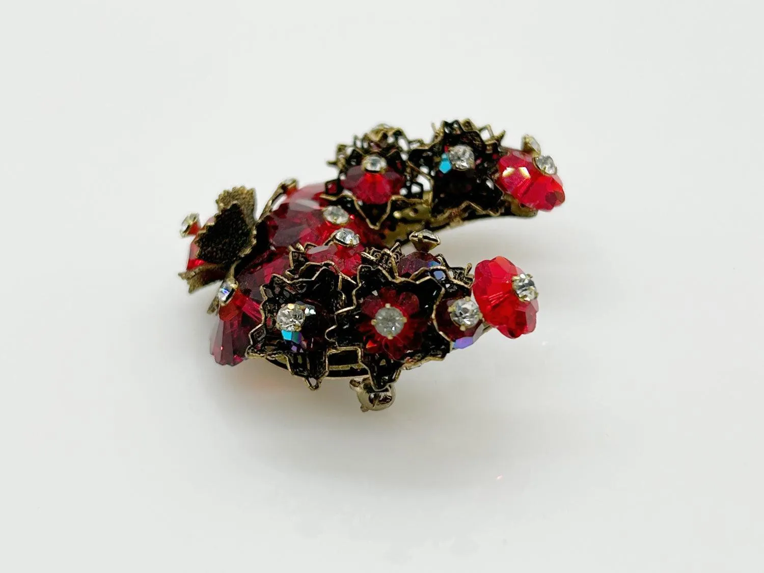 Vintage Red Faceted Red Stone Floral Brooch and Earring Set