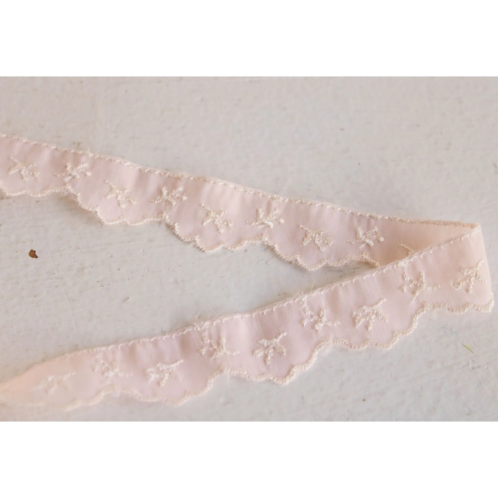 Vintage Trim, Pink Embroidered 3/4" Wide, 3 yards,  Scalloped Edge