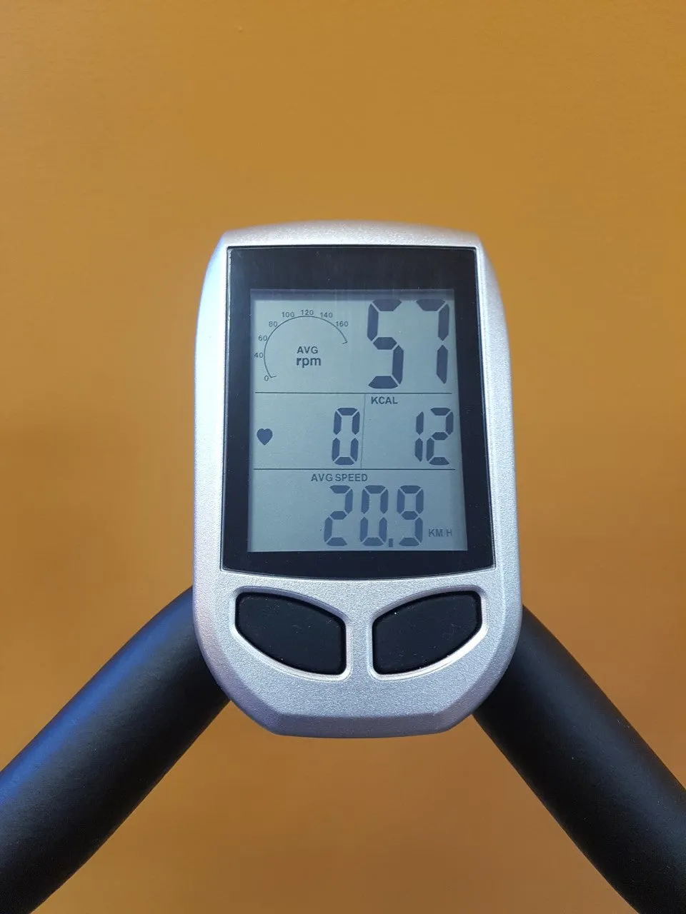 VO3 Indoor Spin Bike with Monitor