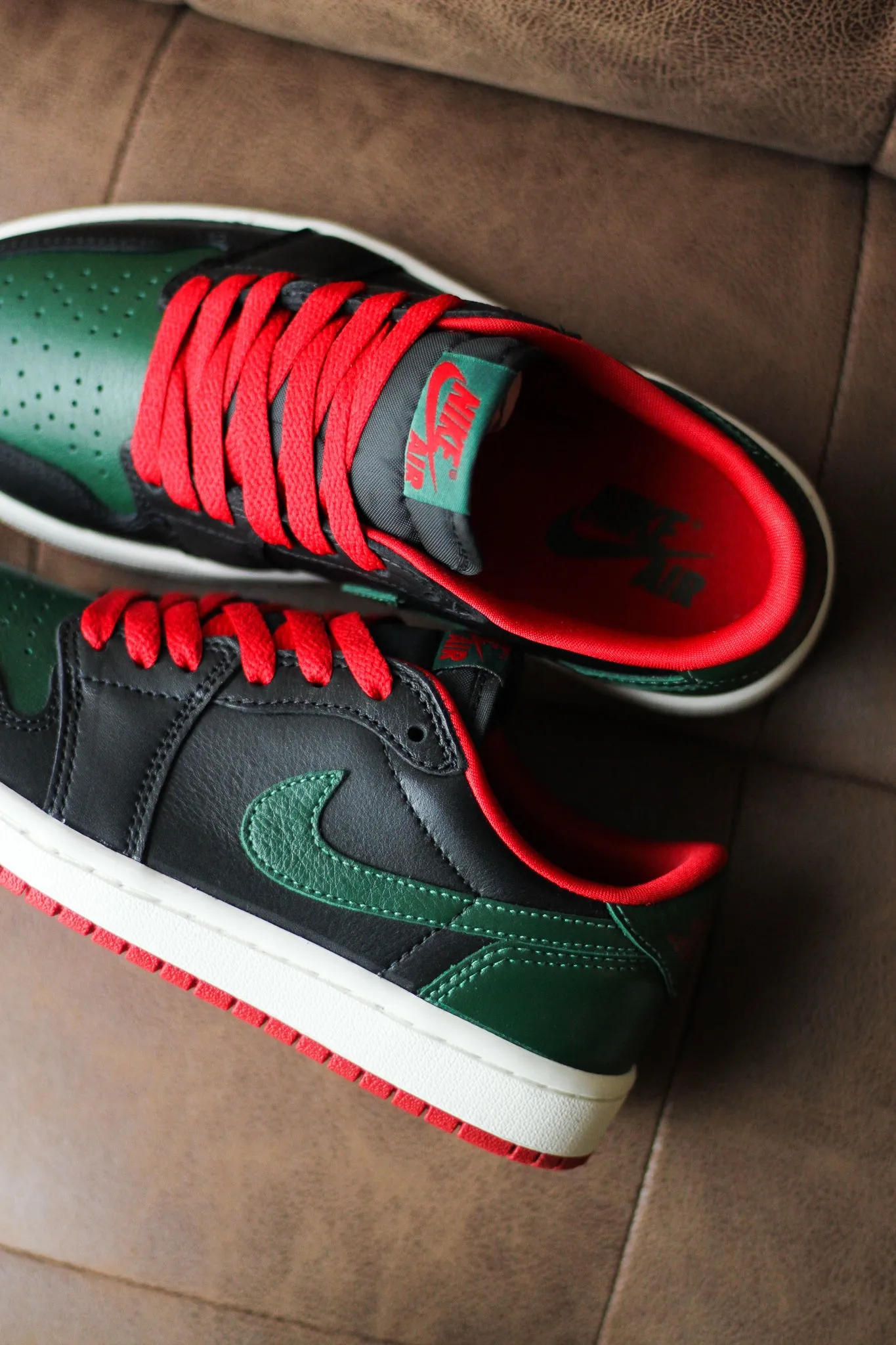 W AIR JORDAN 1 LOW OG "BLACK/GORGE GREEN"