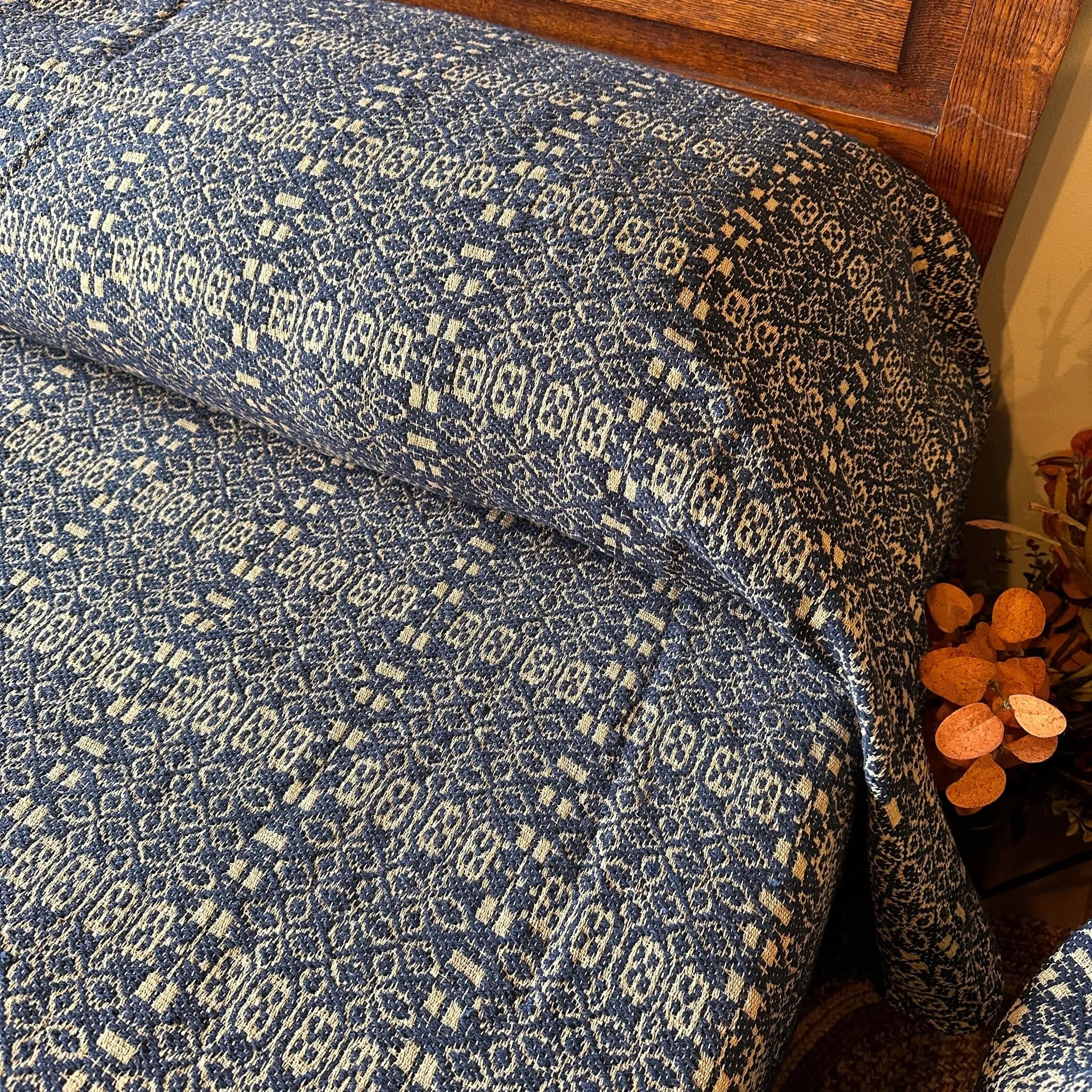 Wentworth Navy and Linen Woven Coverlet