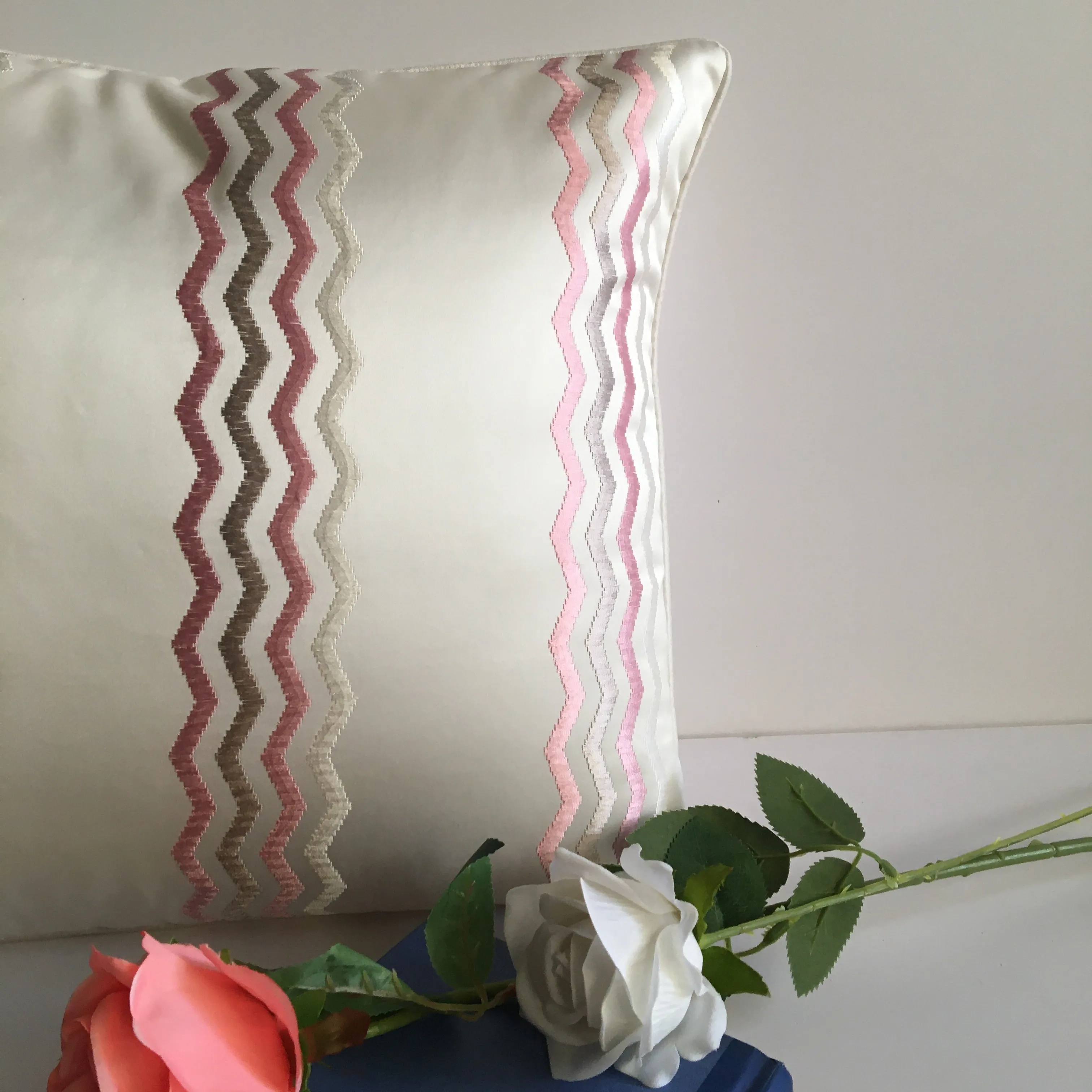 White Color Zig-Zag Design  Cotton Satin Sofa Cushion Cover (16 x 16 ) 1Pc