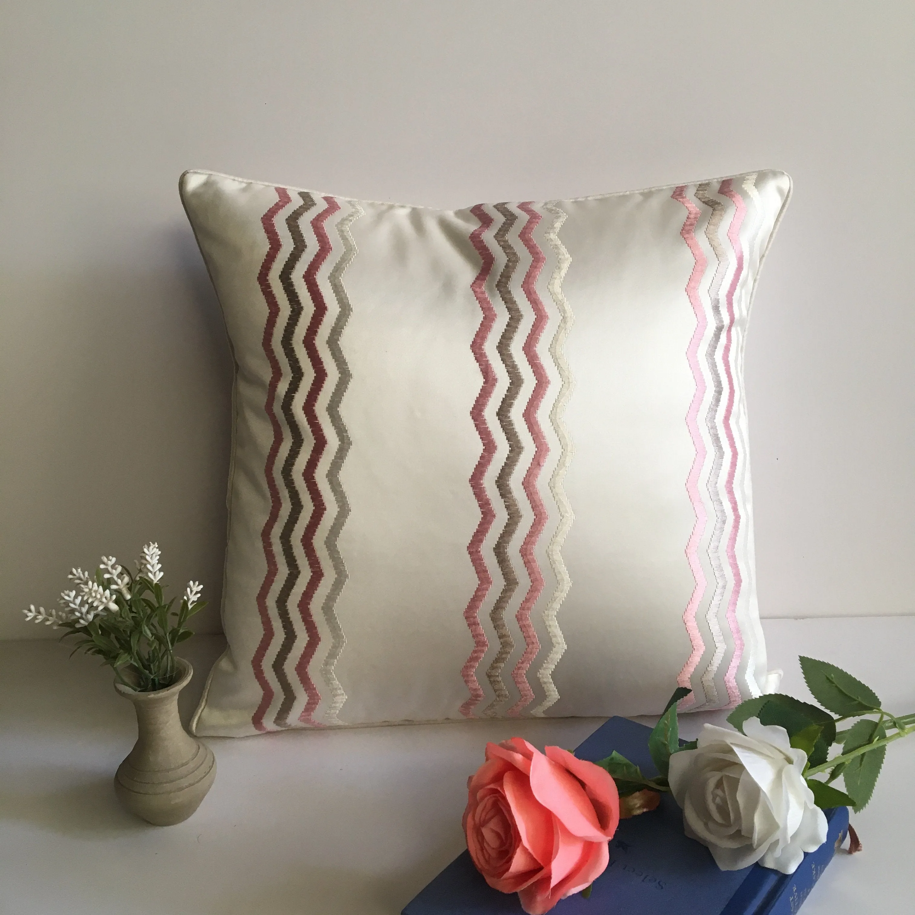 White Color Zig-Zag Design  Cotton Satin Sofa Cushion Cover (16 x 16 ) 1Pc