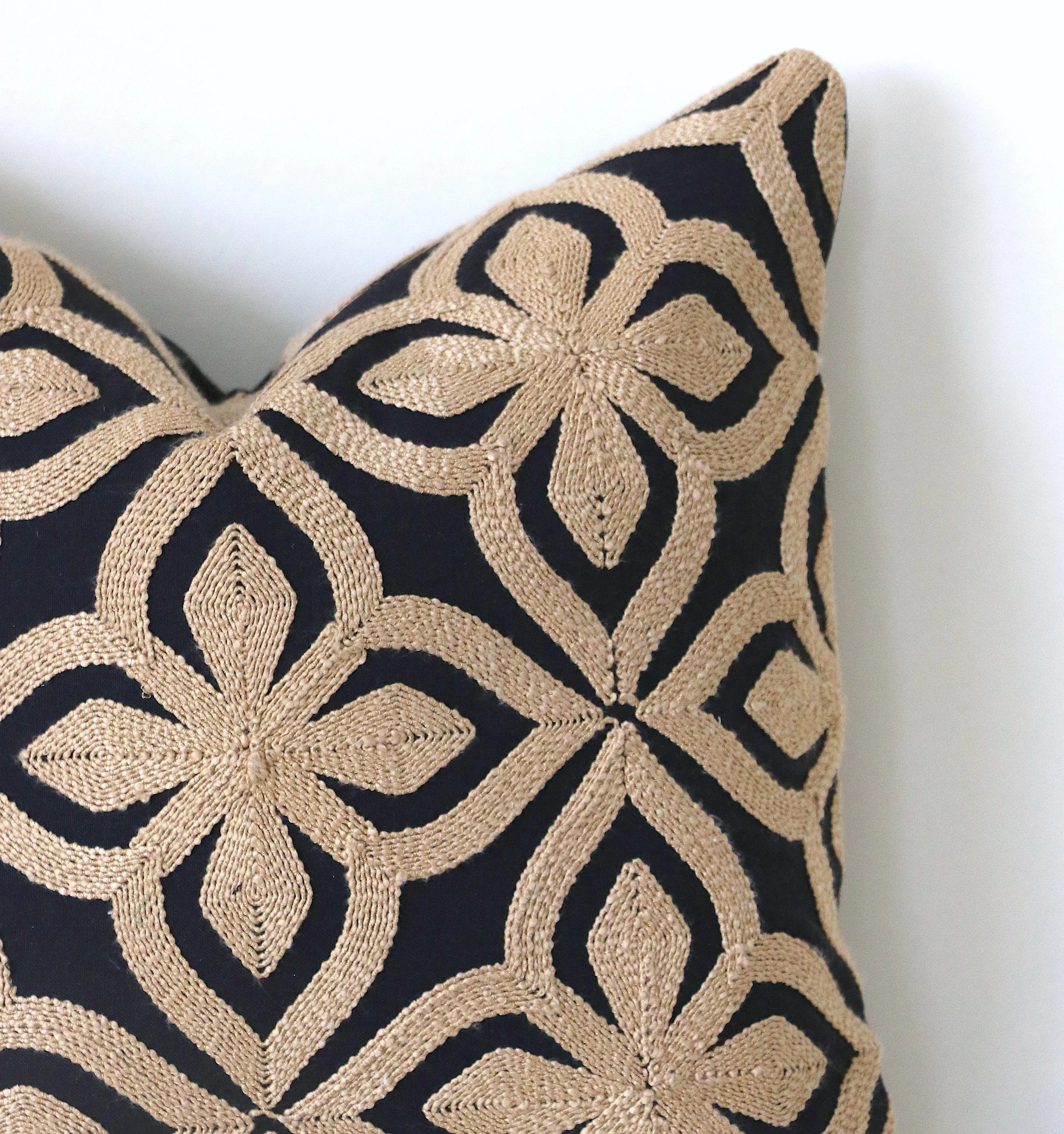 White Embroidered Pillow Cover / Beige White Cushion Cover / Tone on Tone Pillow Cover / Textured Pillow Case 12x18 12x21