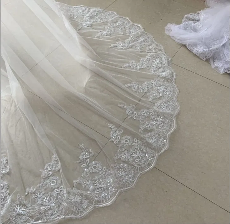 White Ivory Cathedral Wedding Veil Long Lace Edge Bridal Veil with Comb