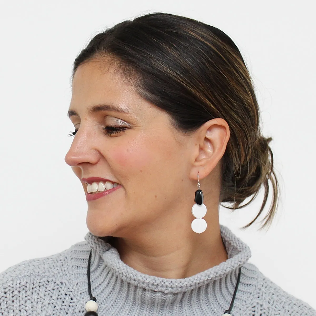 White Mae Dangle Earring