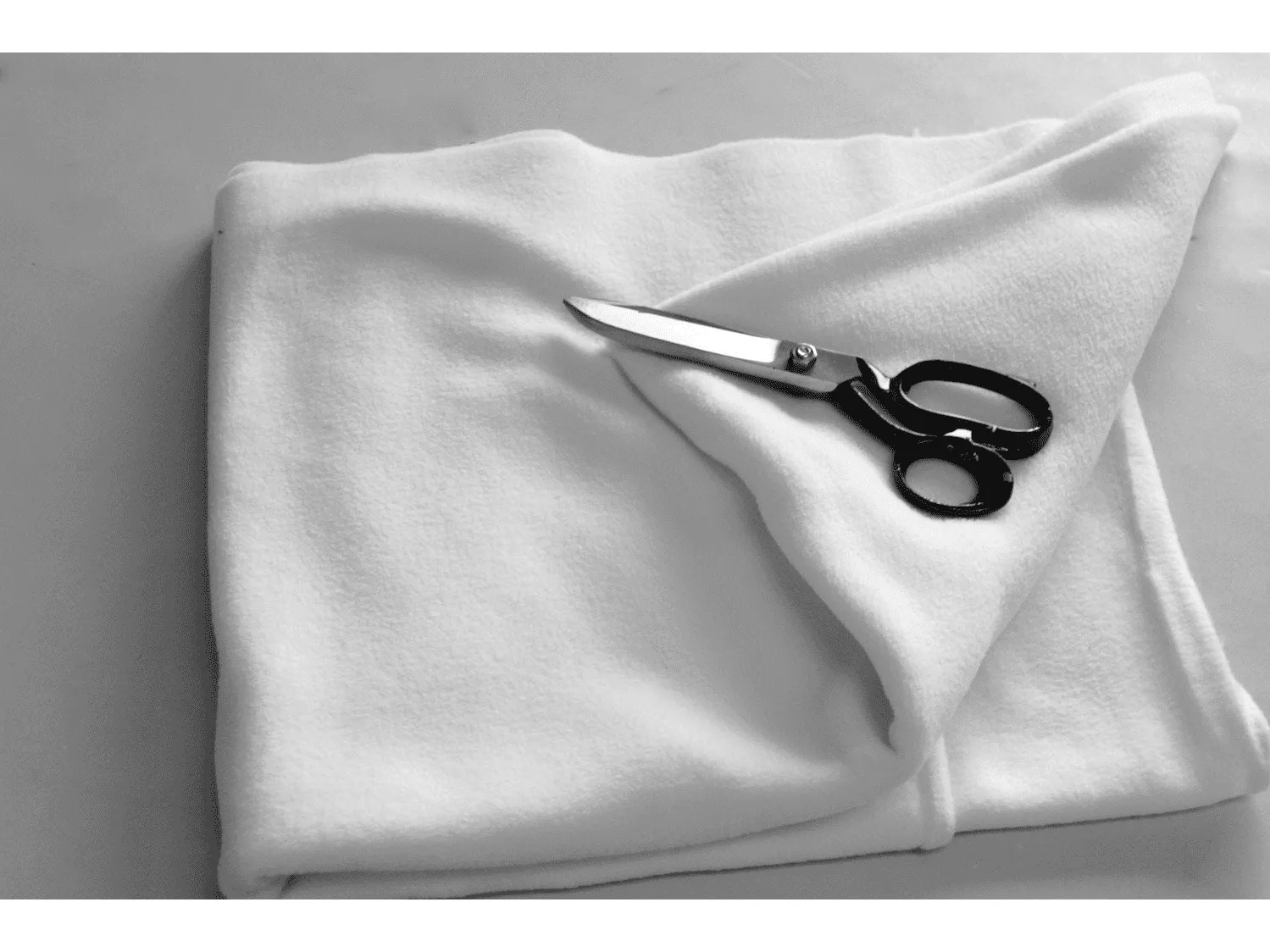 WHITE  Polar Fleece  Fabric 170 gsm - 150 cms - Anti Pil