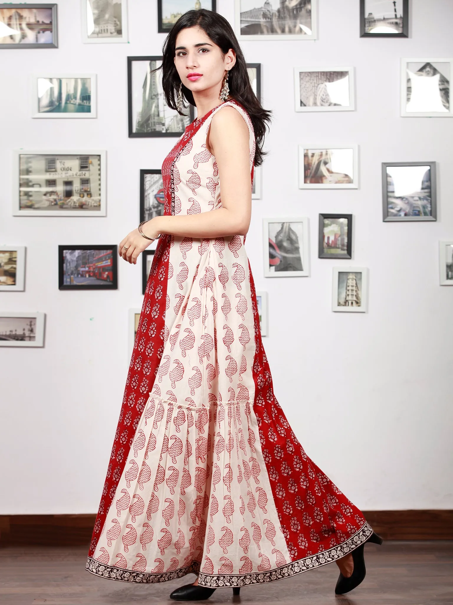 White Red Black Bagh Printed Cotton Long Sleeveless Dress With Tier - D297F1721