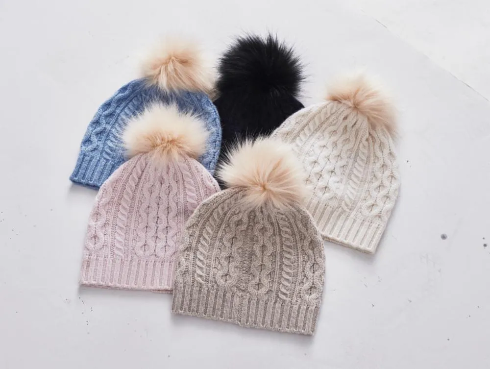 White   Warren - Cashmere Cable Pom Hat in Rose Quartz/Natural