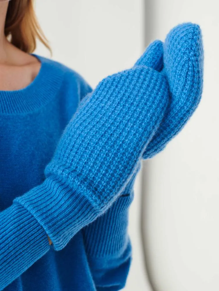 White   Warren - Cashmere Thermal Mittens in Celestial Blue