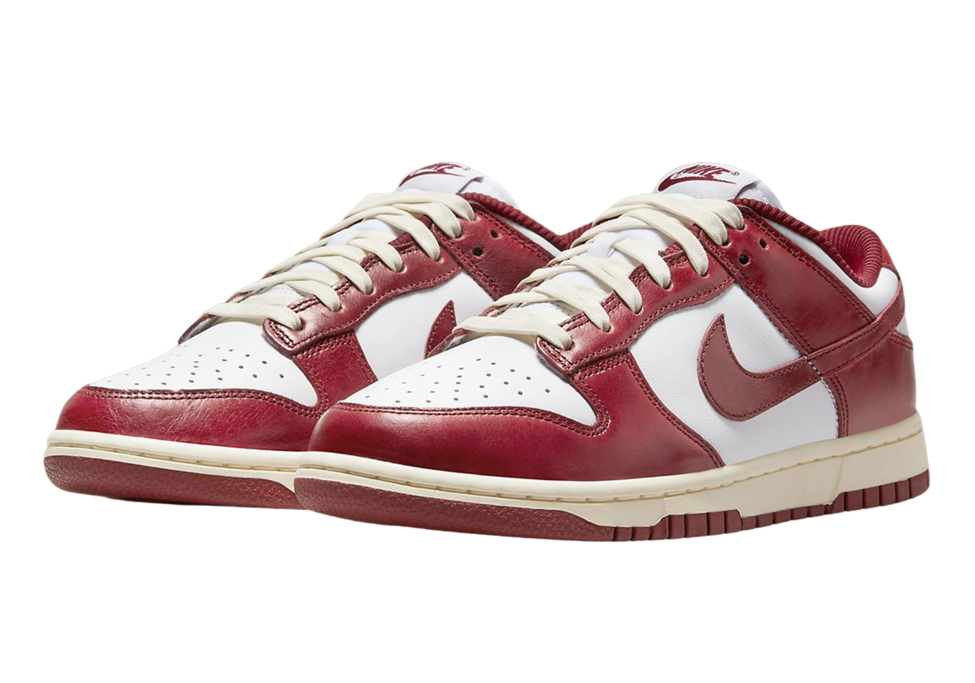 Wmns Dunk Low Premium 'Vintage Red'