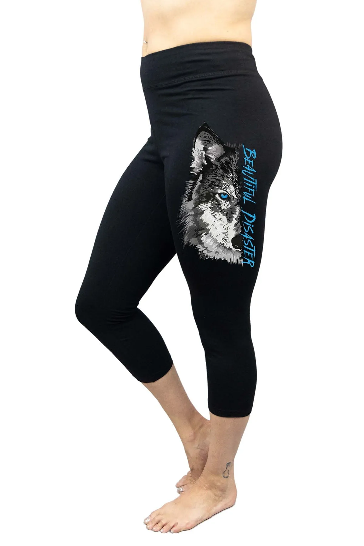 Wolf Capri Leggings