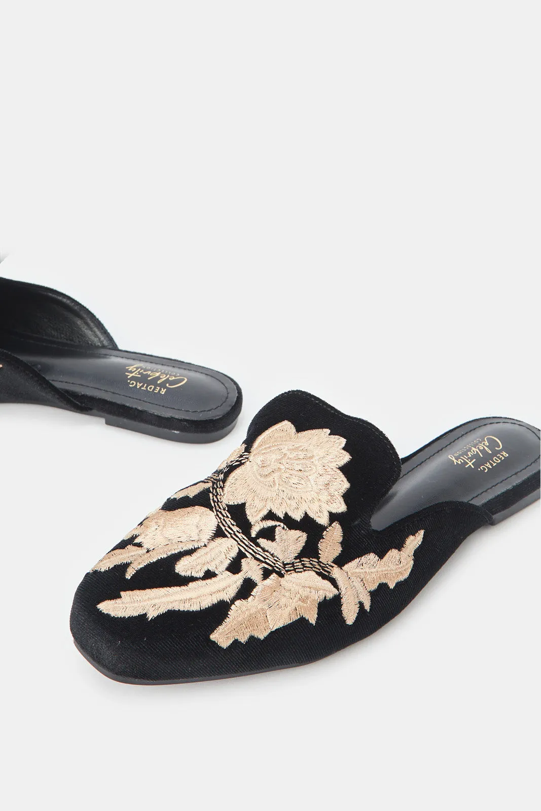 Women Black Embroidery Close Toe Mule