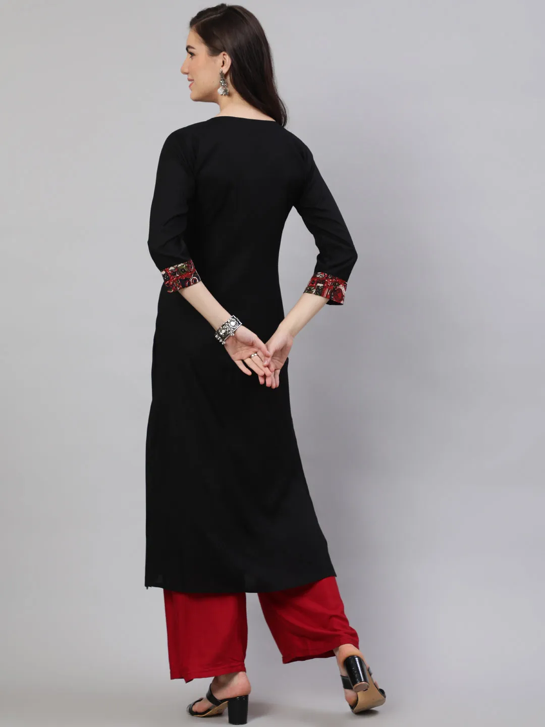 Women Black Printed Yoke Straight Kurta With Three Qurter Sleeves