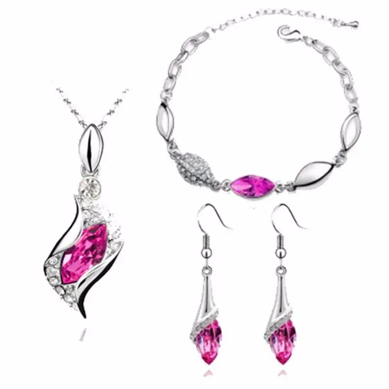 Women Elegant luxury Design Crystal  Necklace Sets