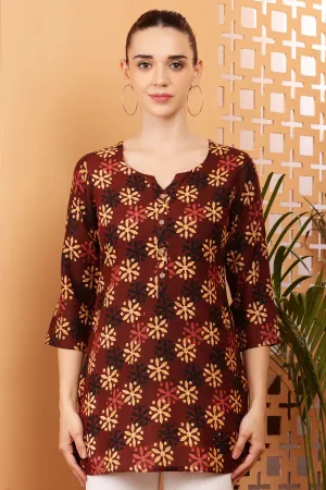 Women Maroon Applique Rayon Kurti