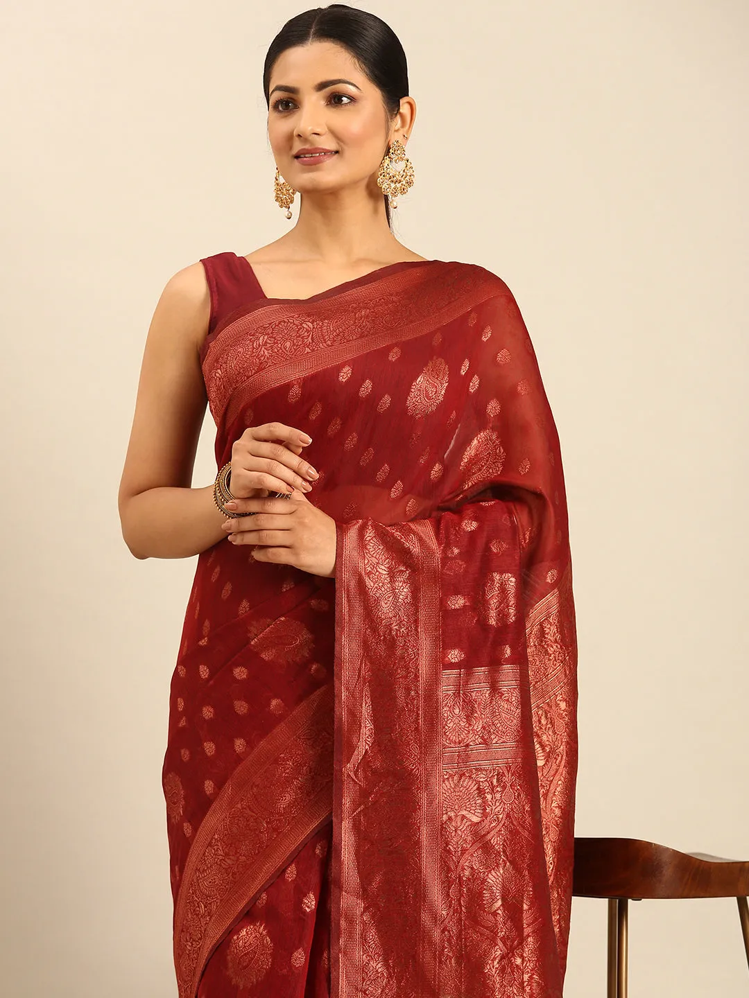 Women Maroon Cotton Saree With Un Stitched Blouse