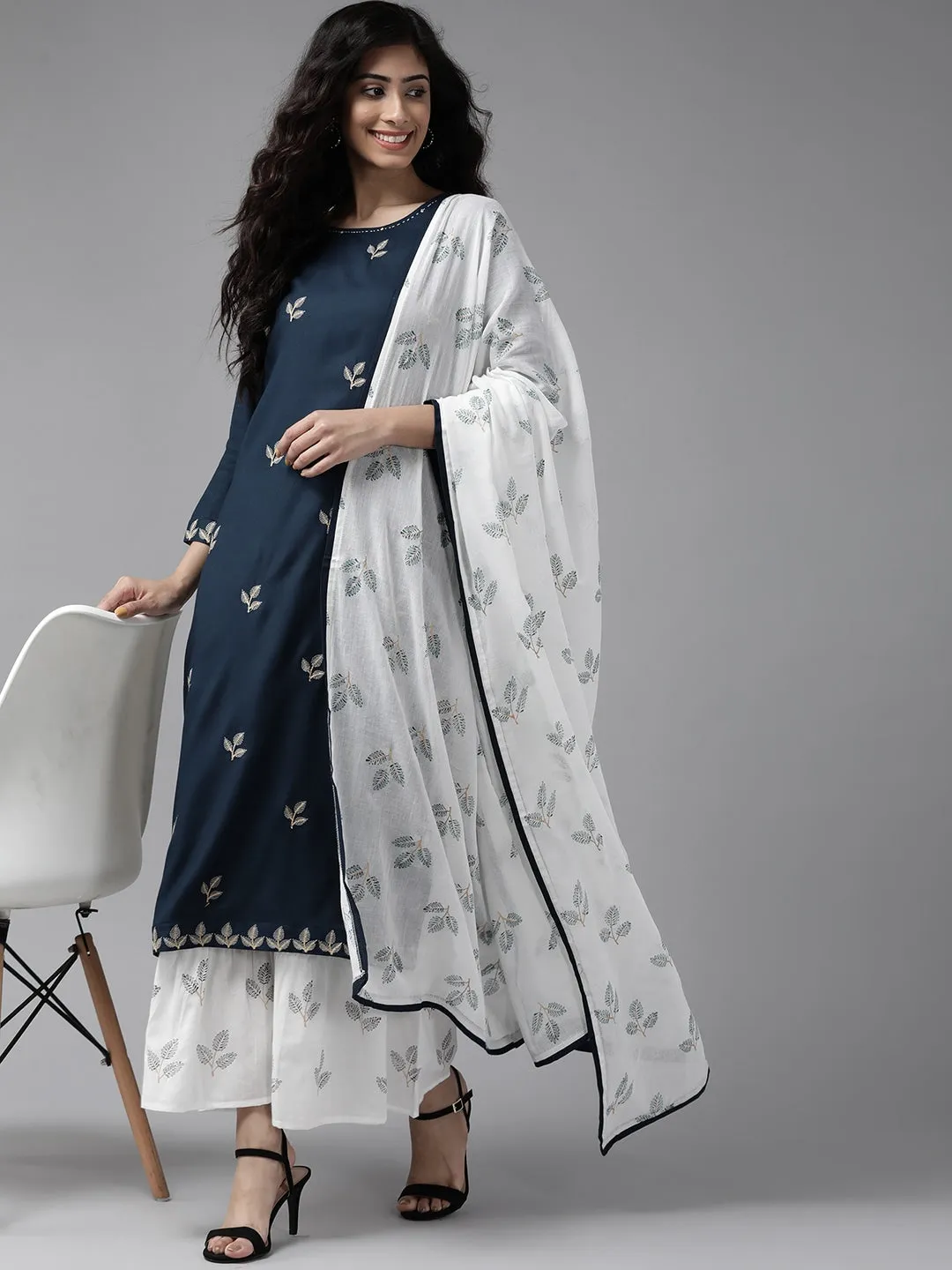 Women Navy Blue And White Embroidered Dupatta Set