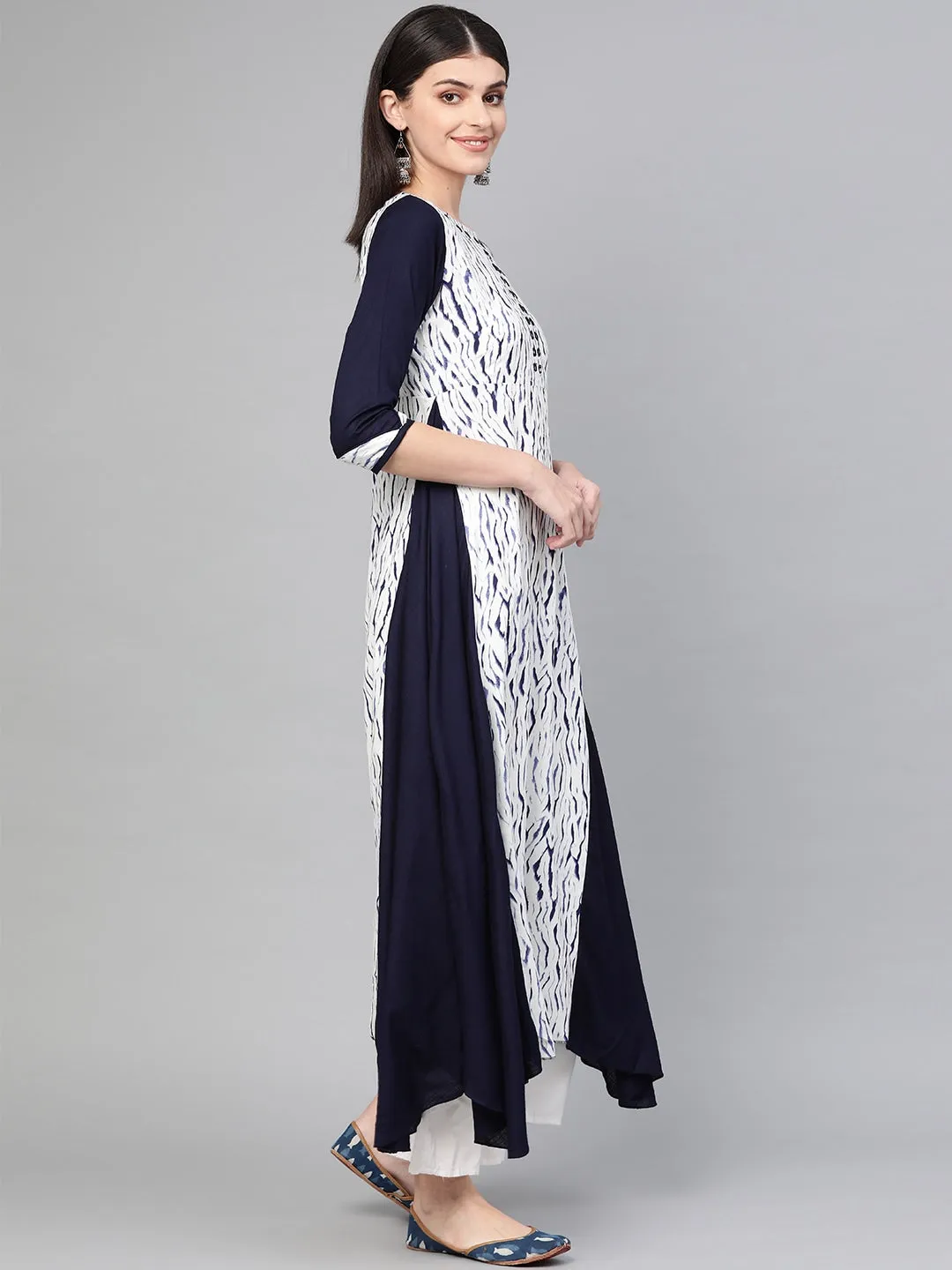 Women White & Navy Blue A-Line Kurta