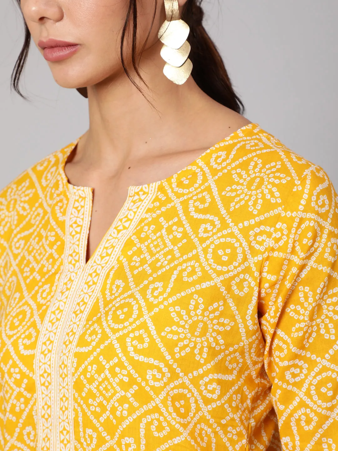 Women Yellow Bandhani Printe Straight Tunic