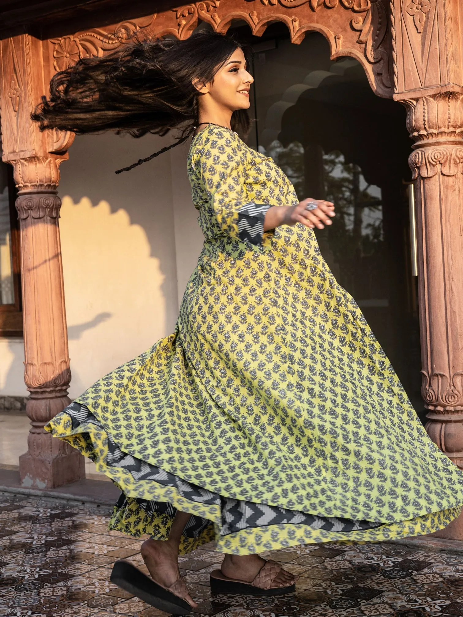 Women Yellow Shurg Style Cotton Kurta With Skirt