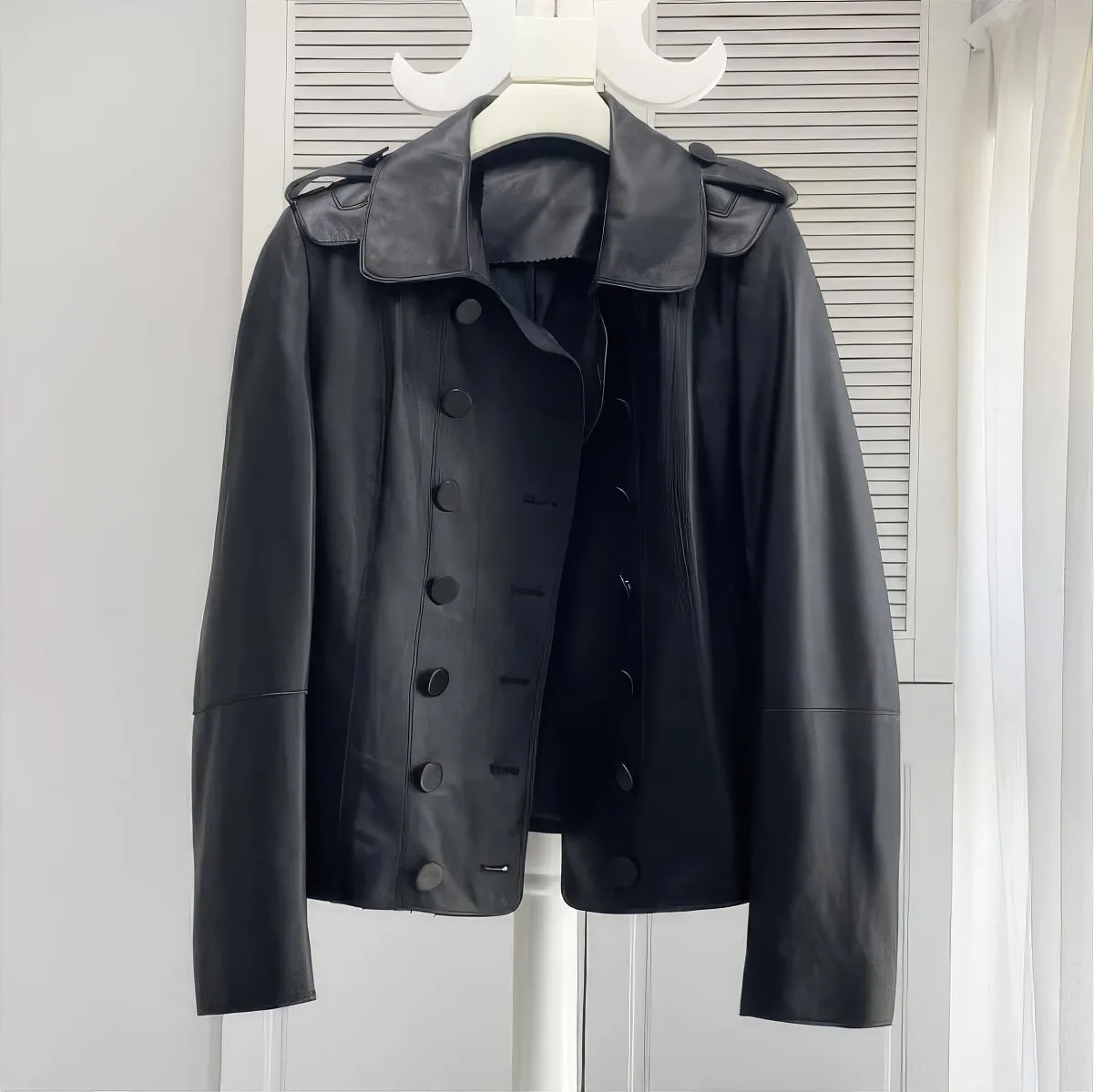 Women’s Black Genuine Sheepskin Double Breasted Winter Vintage Korean Fashion Chic Outfit Trendy Plain Leather Jacket