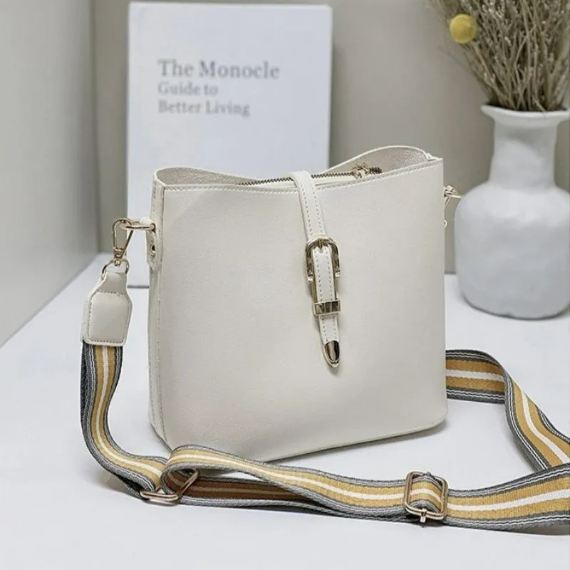 Women's Elegant Waterproof Shoulder Bag