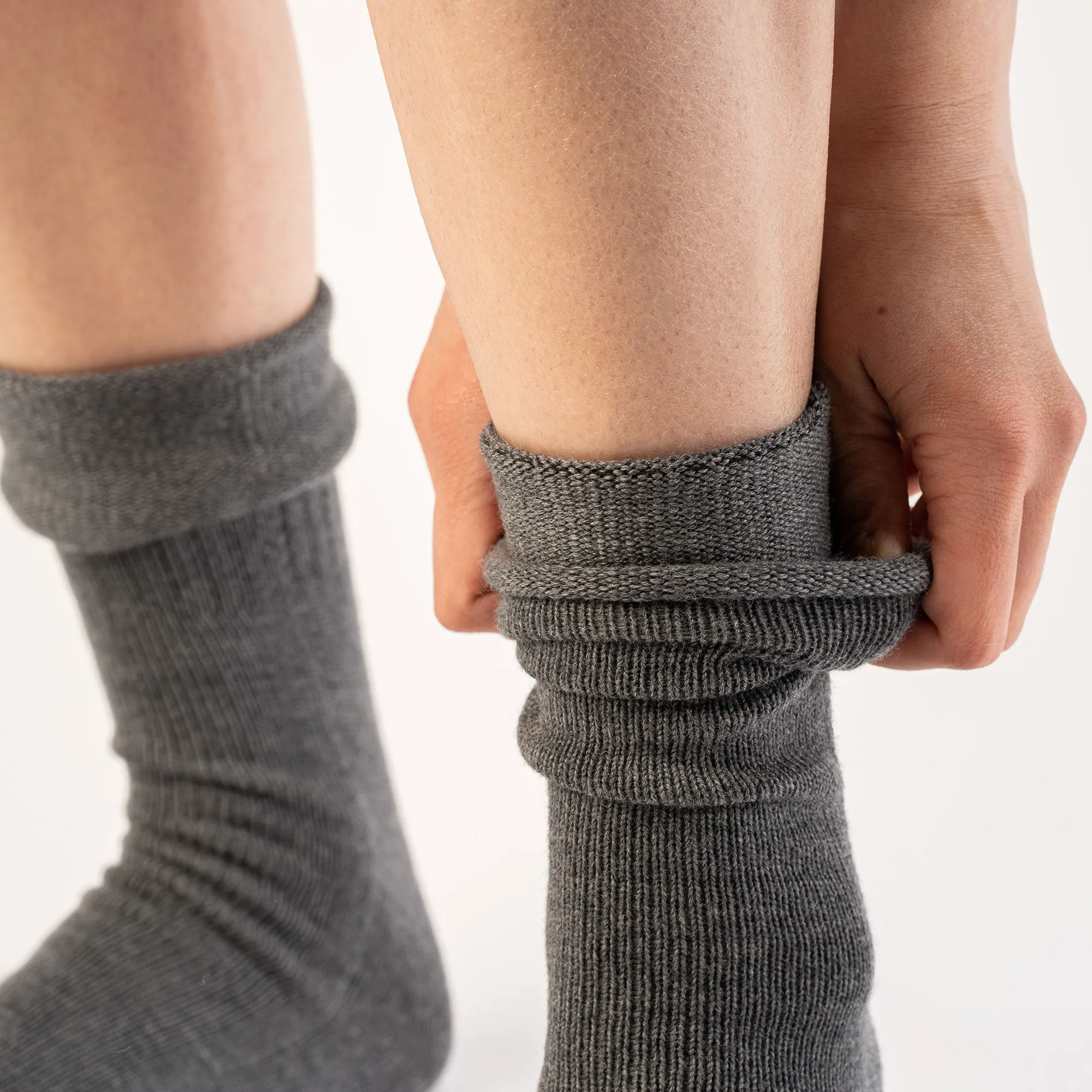 Women's Knit Socks Merino Dark Gray