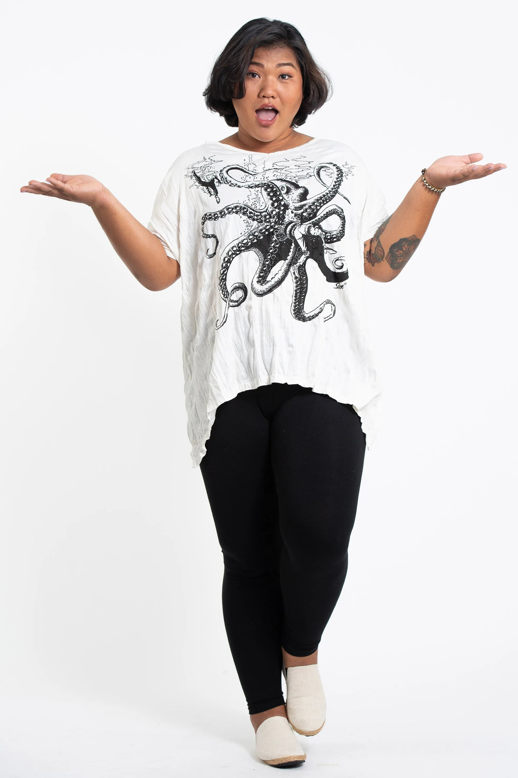 Womens Octopus Loose V Neck T-Shirt in White