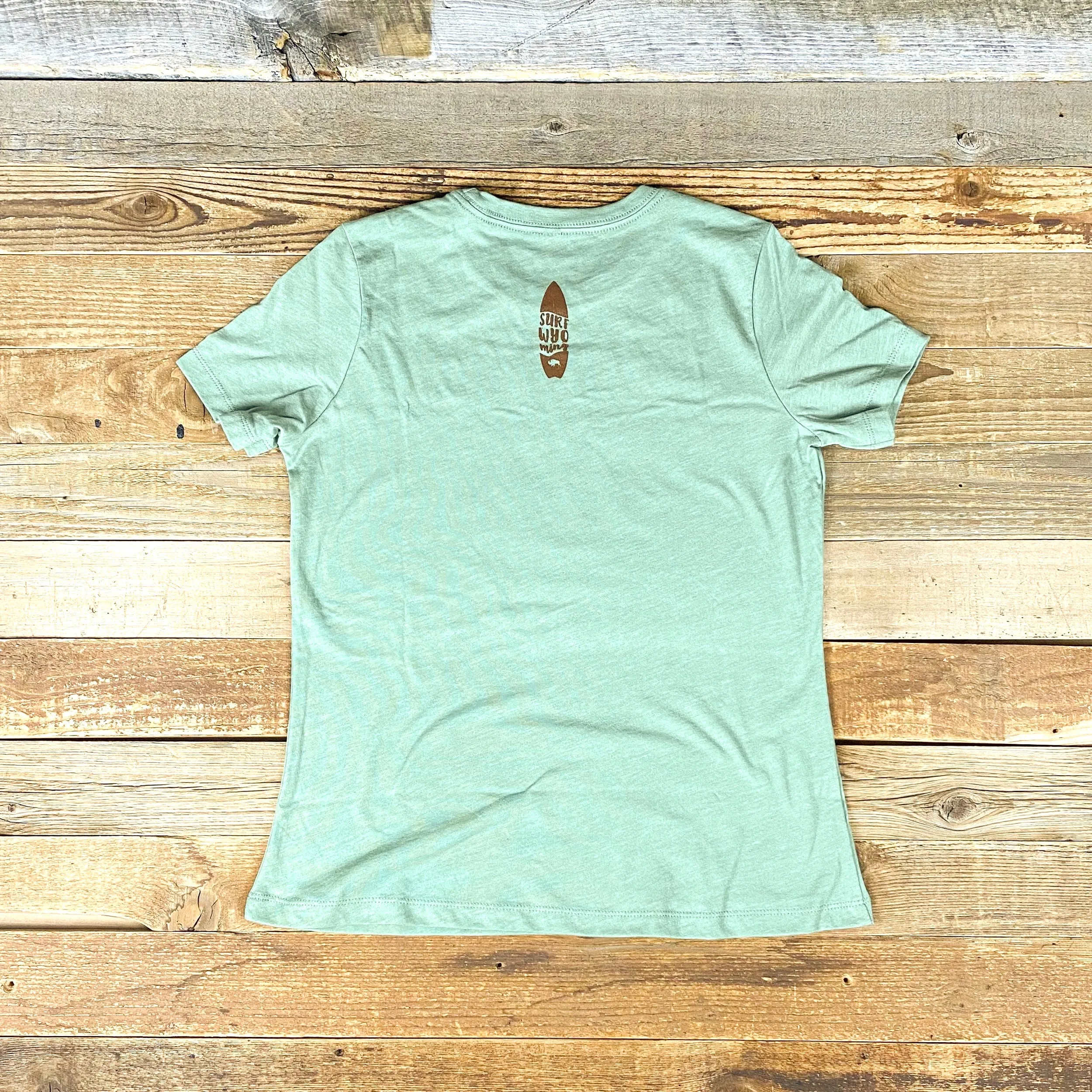 Women's Surf Wyoming® Gee'ode Logo Bison Tee [relaxed fit] - Heather Sage