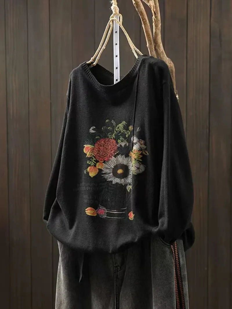 Women's Trendy Look With Crew Neck Sweater