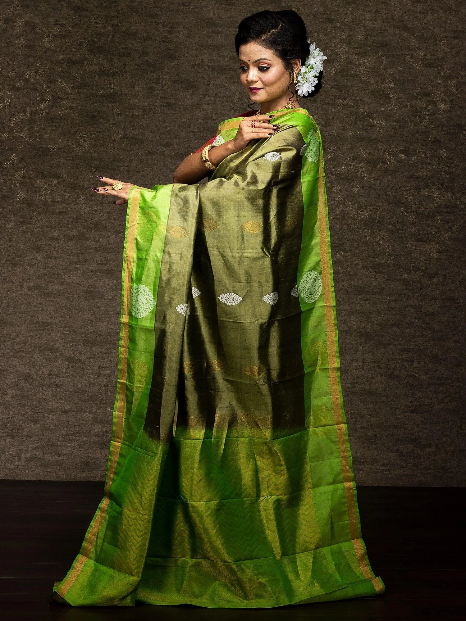 Wonderful Olive Kanchipuram Silk Saree