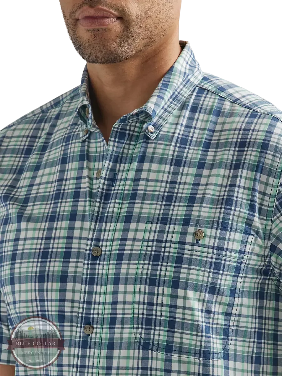 Wrangler Men's Rugged Blue & Green Short Sleeve Plaid Shirt - Big